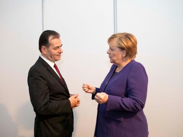 Orban a discutat la telefon cu Angela Merkel. Legislația germană va fi schimbată pentru a proteja drepturile muncitorilor români