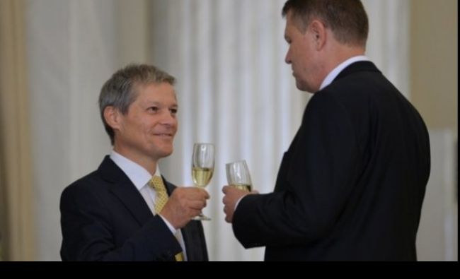 Dacian Cioloș, atac dur după fotografia cu premierul: Orban trebuie să-și ceară scuze