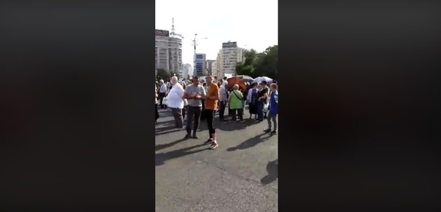 VIDEO | Un nou weekend cu proteste în Piaţa Victoriei. Cataramă: ”Milioane de concetăţeni au fost aduşi în pragul nebuniei. S-a suprimat dreptul la viaţă”