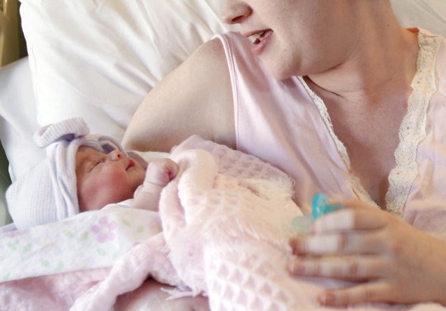 Primul bebeluş născut cu COVID-19 din România. Reacţia lui Nelu Tătaru. „Este o anchetă în desfăşurare”