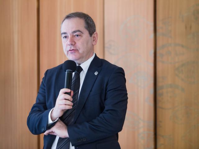 Alexandrescu: Sunt manageri de instituții culturale publice care sunt în funcție de 30 de ani. Scriu discursuri pentru liderii politici