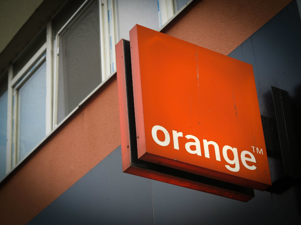 Criza COVID-19 afectează afacerile Orange România. Scade și numărul clienților, număr record de tranzacții prin Orange Money. “Primele 6 luni ale acestui an au fost printre cele mai dificile din ultima decadă!”