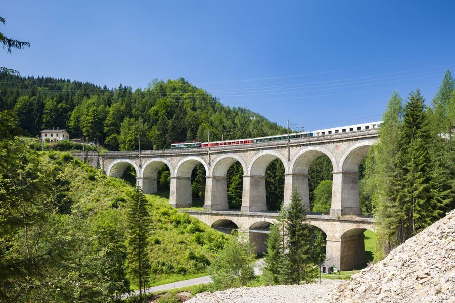 Semmering – Cum au construit austriecii acum 165 de ani prima cale ferată montană adevărată