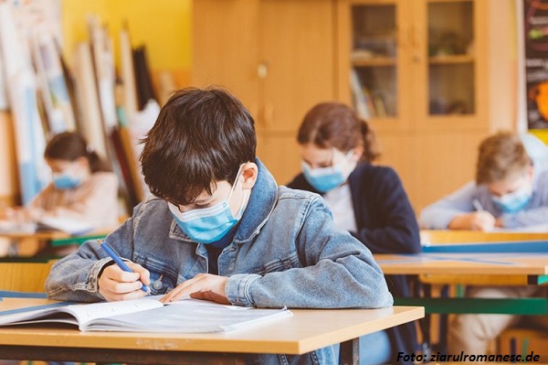 Cum începe noul an şcolar în alte țări afectate de pandemie