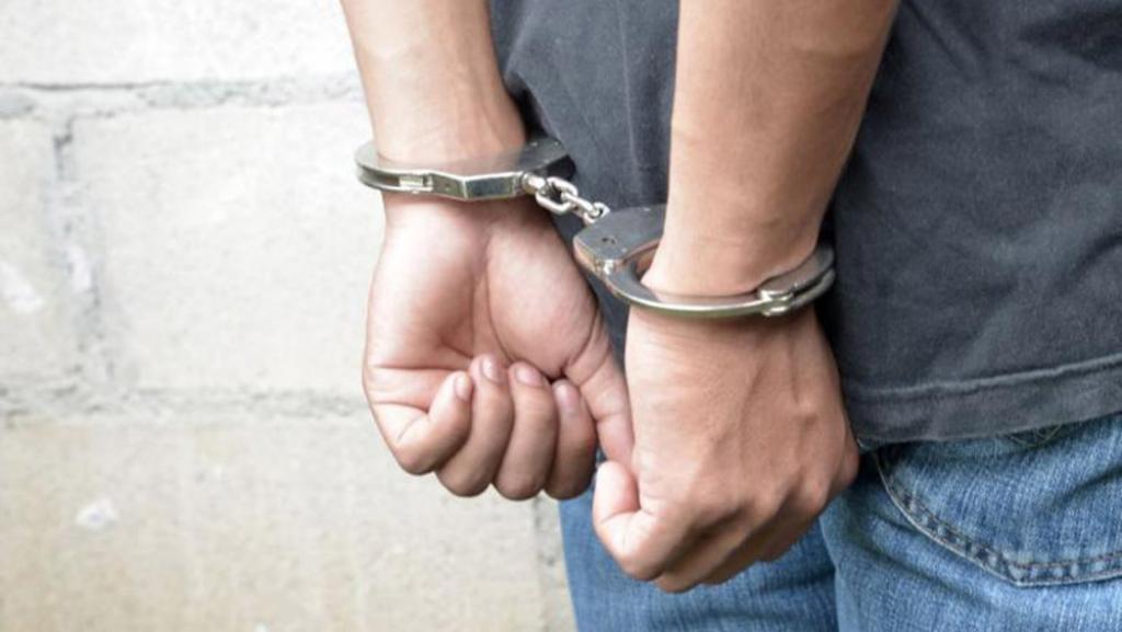 Barbat arestat pentru agresiuni sexuale asupra a doua fete de 13 ani din care una este fiica sa