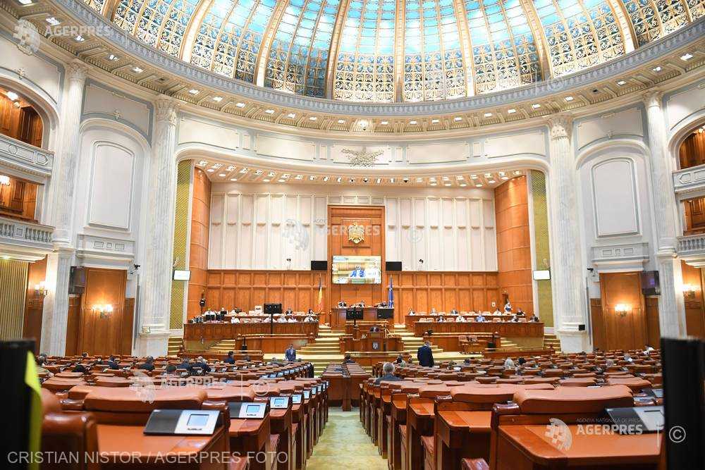 Parlament/ Senatul şi Camera Deputaţilor – convocate marţi în sesiune ordinară