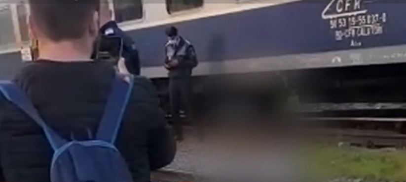 Un apel video l-a costat viața: tânăr spulberat de un tren pe care nu l-a auzit venind ©