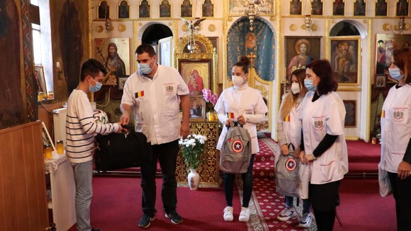 Patriarhia Română susține copiii proveniți din familii sărmane să-și continue studiile și în timpul pandemiei – Jurnalul de Ilfov