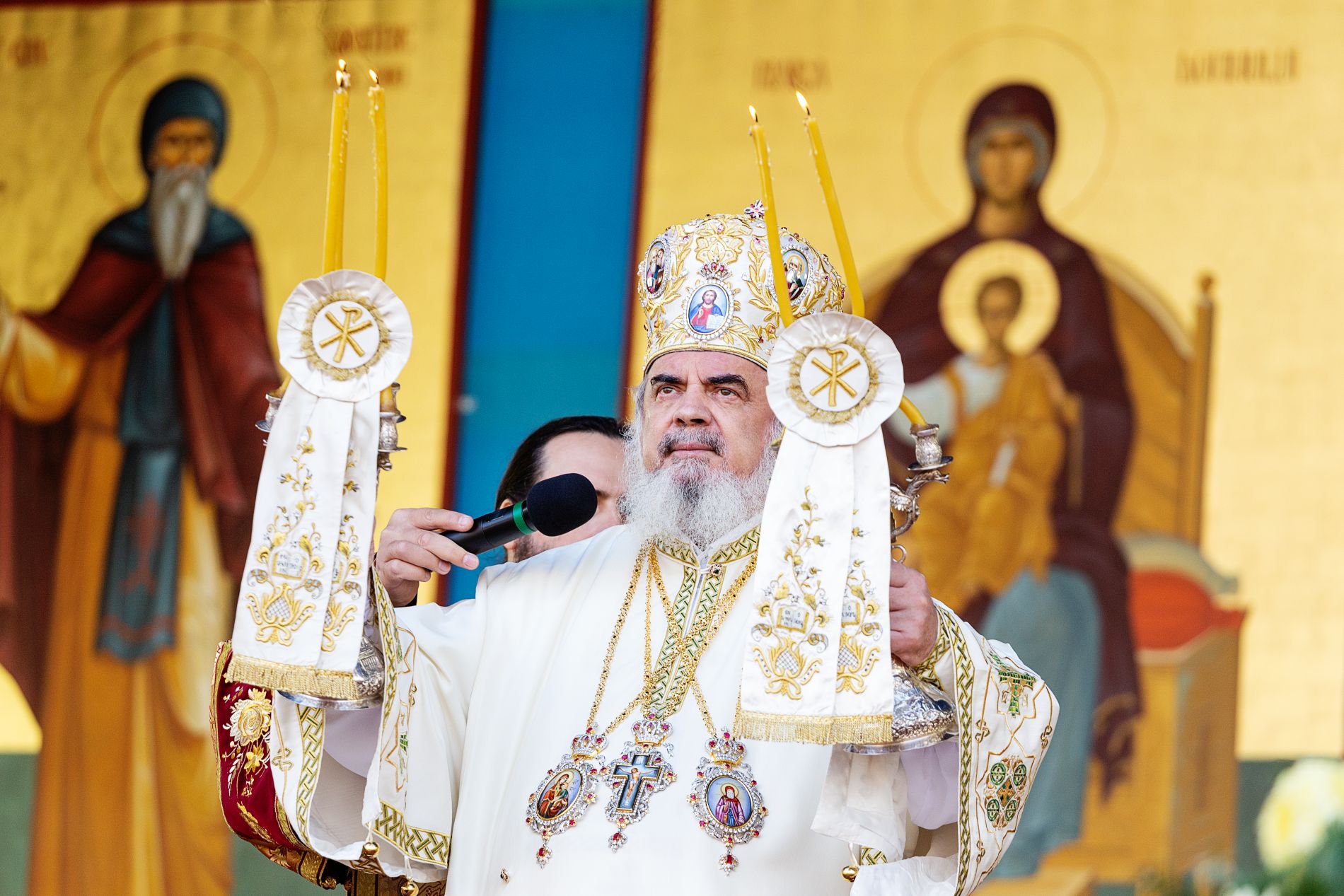 Patriarhul României a bătut șaua să priceapă măgarul: Regimul comunist a căzut după ce a interzis pelerinajul la Sfântul Dimitrie