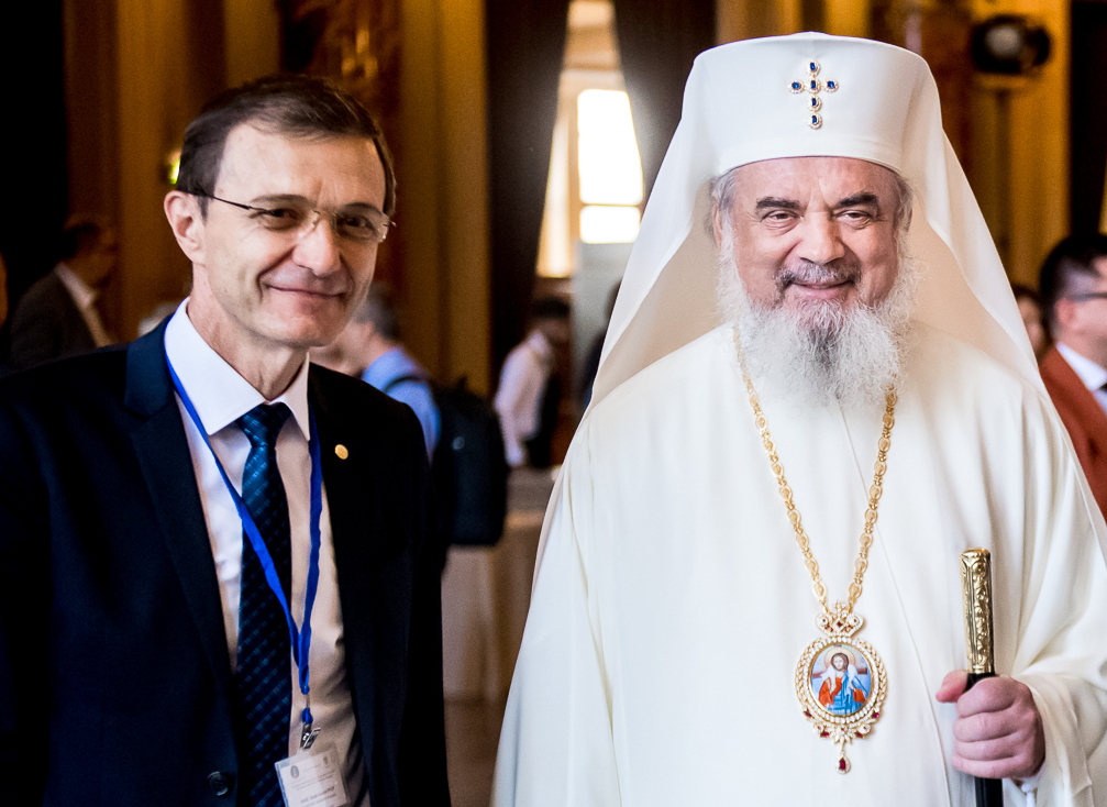 Patriarhul României și Președintele Academiei, țintele neo-securiștilor de pripas. CNSAS se dezice de membrul GDS care i-a acuzat și șantajat public pe cei doi lideri. Reacții exclusive de la conducerea CNSAS și Ioan Aurel Pop. RAPORT: Hodor a furat