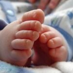 Bebeluş de 3 luni găsit mort de mamă – Monitorul de Galati – Ziar print si online