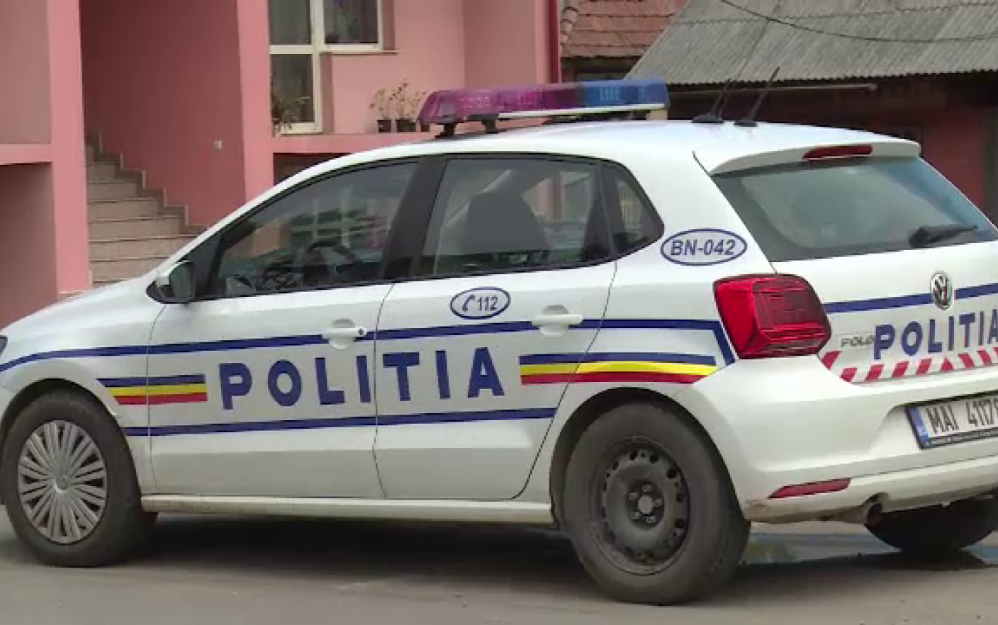 Împușcături în Vâlcea. Oamenii legii au tras 4 focuri de armă pentru aplanarea unui conflict în trafic