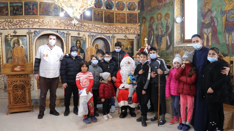 Prin generozitatea voluntarilor CMN, Moș Crăciun a venit cu desaga plină la copiii din Glina – Jurnalul de Ilfov