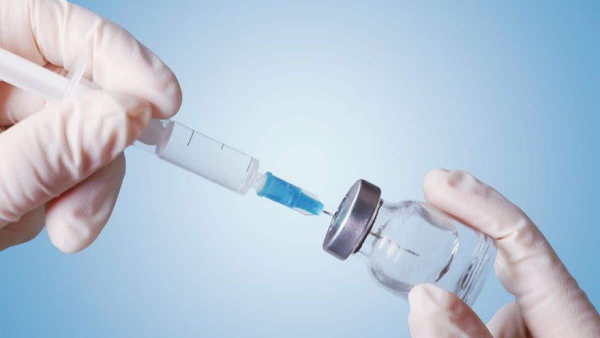 În statele unde s-au făcut vaccinări în masă, virusul a reînceput să circule, dar este sub control