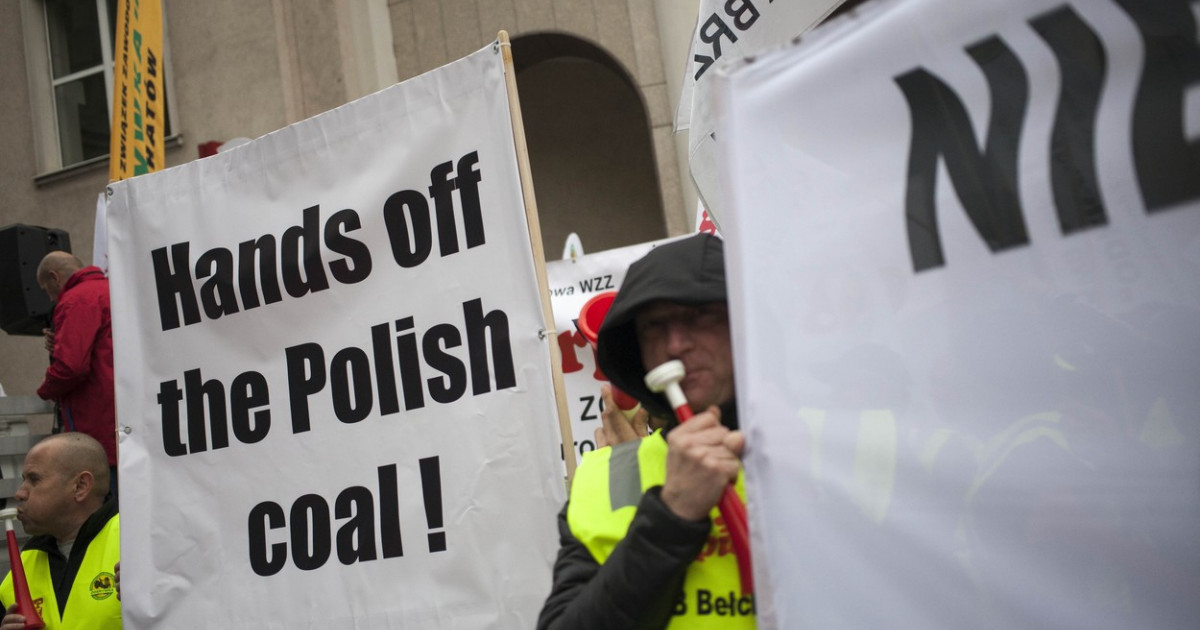 Minerii polonezi au protestat în fața Reprezentanței Comisiei Europene la Varșovia