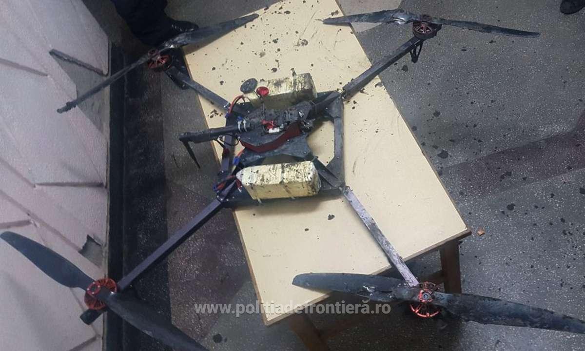Tigări de contrabandă din Ucraina, aduse cu drona în România