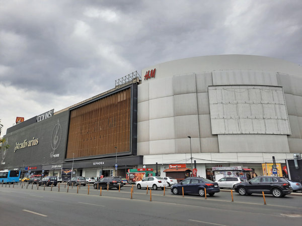 Unirea Shopping Center, administrator a două centre comerciale în Bucureşti şi Braşov, răscumpără din 2 decembrie 3,64% din acţiuni pentru 6,3 mil. lei