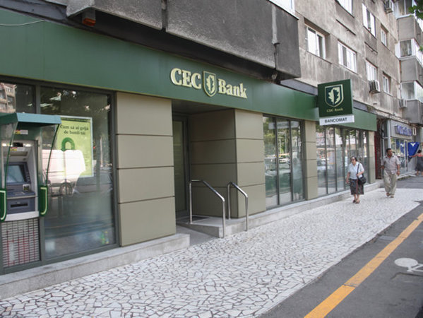 Ce se întâmplă la CEC Bank? De ce are nevoie de un împrumut de 1,4 mld. lei pe 10 ani de la Finanţe?