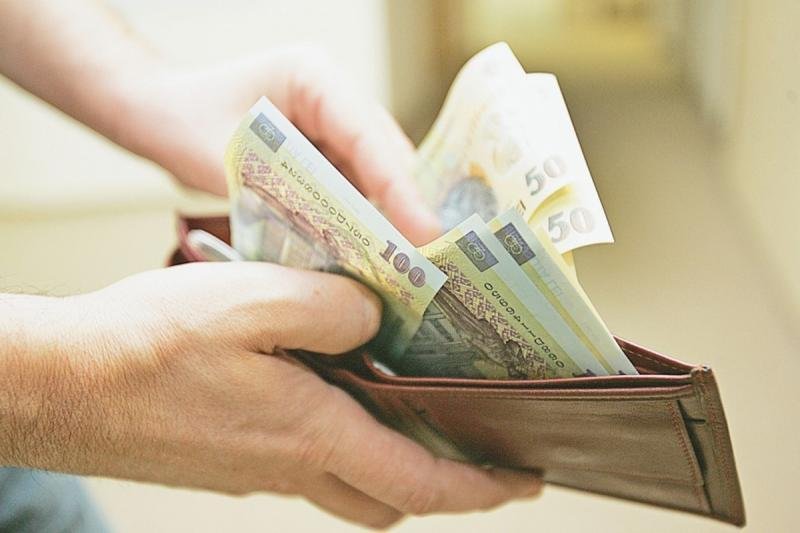 Ministrul Finanțelor:  Anul viitor ar putea creşte salariile pentru unele categorii de bugetari