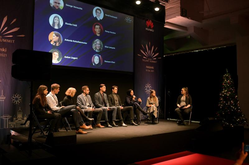 Doi studenţi au reprezentat România la prima ediție a Huawei Talent Summit din Europa