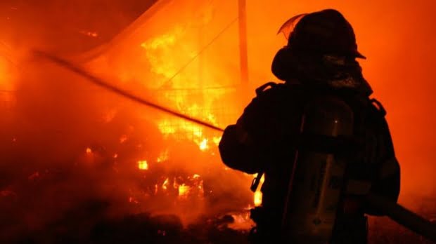 35 de apartamente au fost afectate de flacără în urma incendiului produs, într-un bloc din municipiul Constanţa