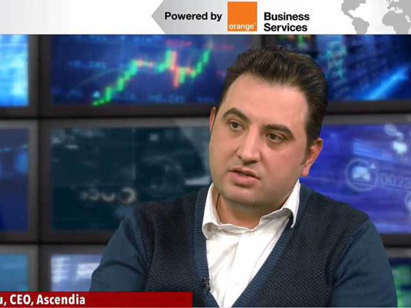 ZF Live. Cosmin Mălureanu, CEO, Ascendia: Ce a lipsit în perioada pandemiei şi lipseşte, în general, este existenţa unor materiale educaţionale în format digital. Pandemia ne-a forţat să ne deschidem către e-learning şi către digital, profesorii sunt mult mai pregătiţi, chiar dacă nu sunt încă profesionişti