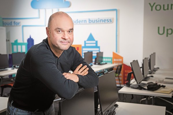 Ediţie Specială ZF IT Generation. Daniel Rusen, Microsoft România, şi Dan Berteanu, Bittnet Group: Pentru a continua dezvoltarea proceselor de digitalizare este nevoie de accelerarea investiţiilor în programe de training şi skilling. Degeaba alocăm zeci de milioane unui proces de digitalizare sau de inovaţie dacă angajaţii noştri, colegii noştri nu au competenţe digitale