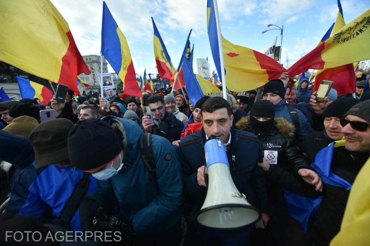 George Simion spune că ar fi vrut mai mult la protest: În alte țări se aruncă politicienii la tomberon. Vreau mișcări mai radicale