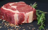 Spania, apel către populație: Consumați mai puțină carne!