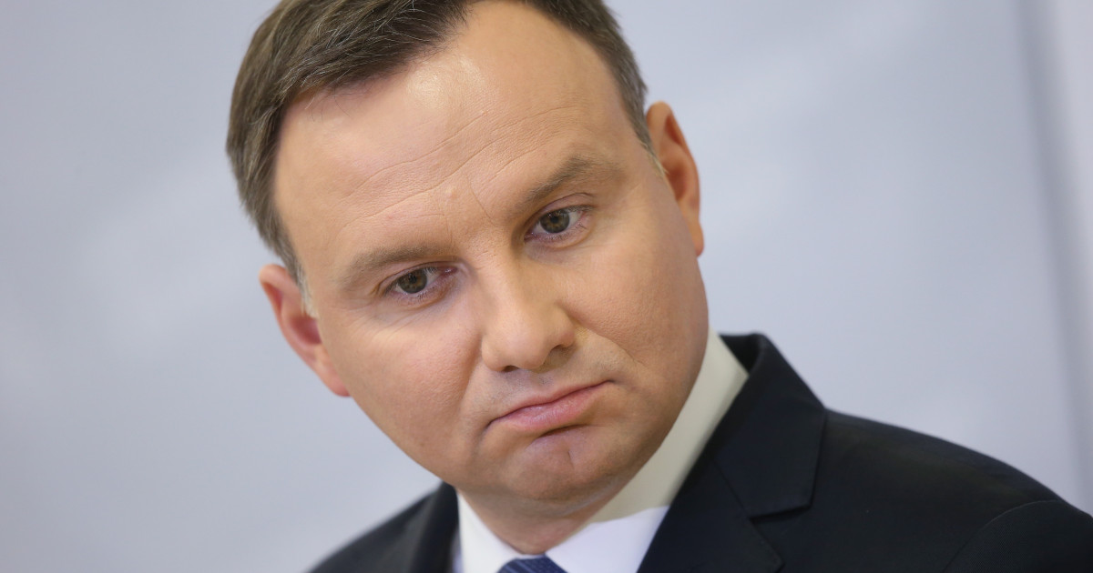 Preşedintele Poloniei Andrzej Duda a respins prin veto o lege controversată privind mass-media