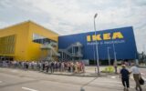 IKEA crește prețurile de anul viitor, după ce materiile prime şi transportul s-au scumpit