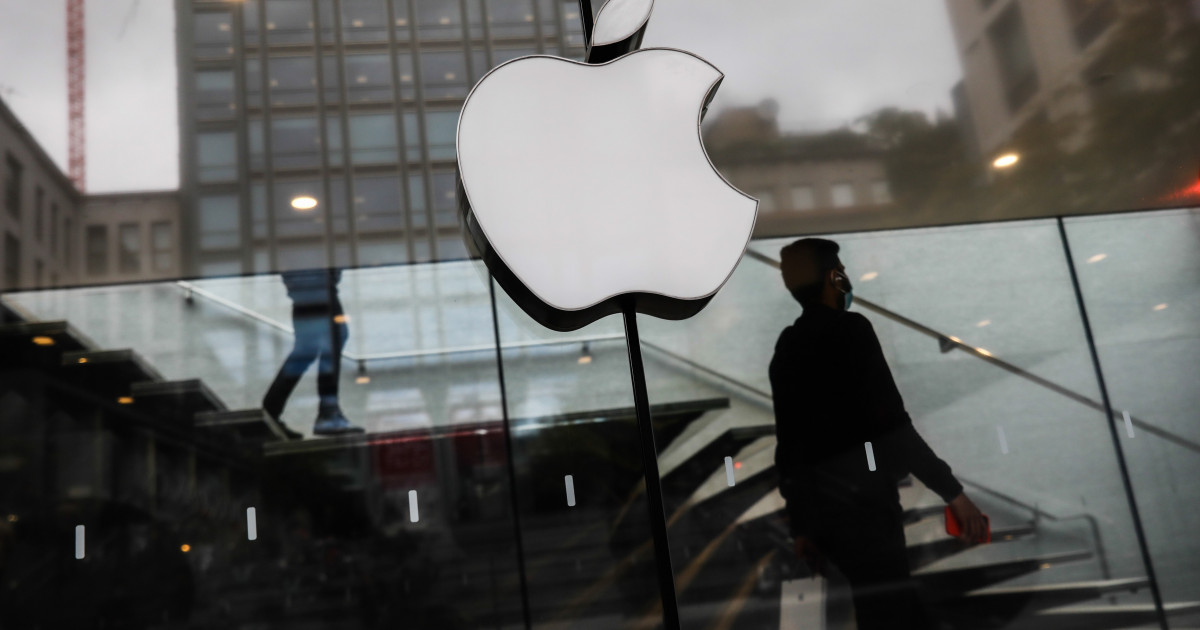 Apple a devenit prima companie cu o valoare de piață de 3 trilioane de dolari